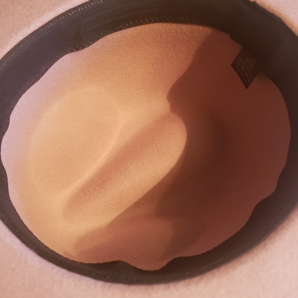 Hat - Picture 4 of 7
